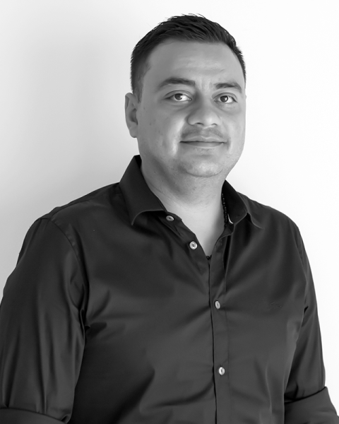 Dr. Carlos Felipe Camba Pérez