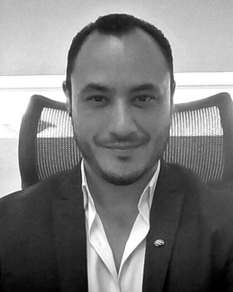 Dr. David González Tapia