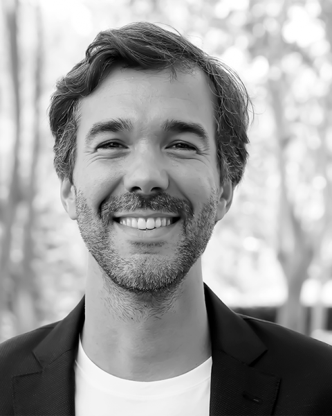 Dr. Oriol Comas Basté
