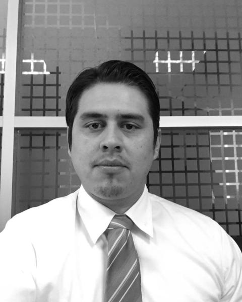 Dr. Lucio Flores Payán